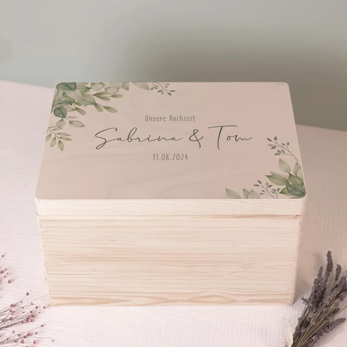 Erinnerungskiste zur Hochzeit „Blätter in der Ecke“ Aquarell personalisiert Druck – Bild 4