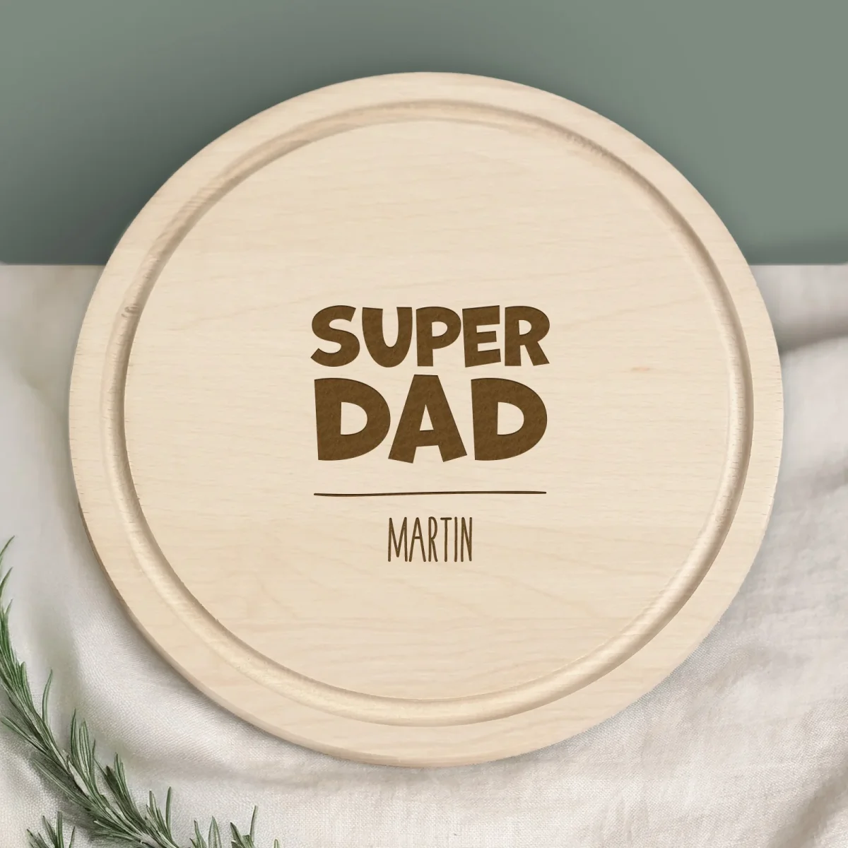 Frühstücksbrettchen zum Vatertag Rund Buche „Super Dad“ personalisiert Geschenk Gravur – Bild 2